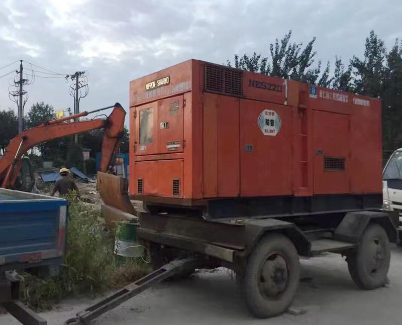 移動(dòng)型300kw發(fā)電機(jī)組出租